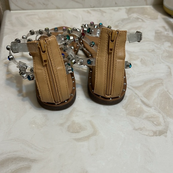 Steve Madden Girls used Flat Sandal, Clear, size 3 Little Kid - Picture 4 of 5